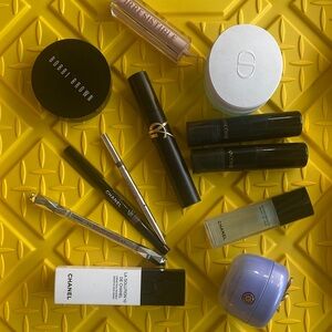 Chanel and Bobbi Brown skincare package decoration